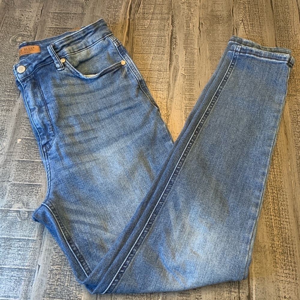 Judy Blue Skinny Fit Jean, size 13, Preloved in great condition, 27” inseam.